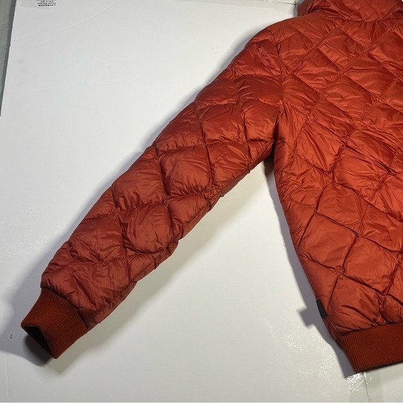 Patagonia Worn Wear Women’s Small Prow Bomber Jacket Quilted Down Roots Red 2017 - Picture 13 of 16